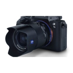 ZEISS LOXIA 25mm F/2.4 - Location - Soscine