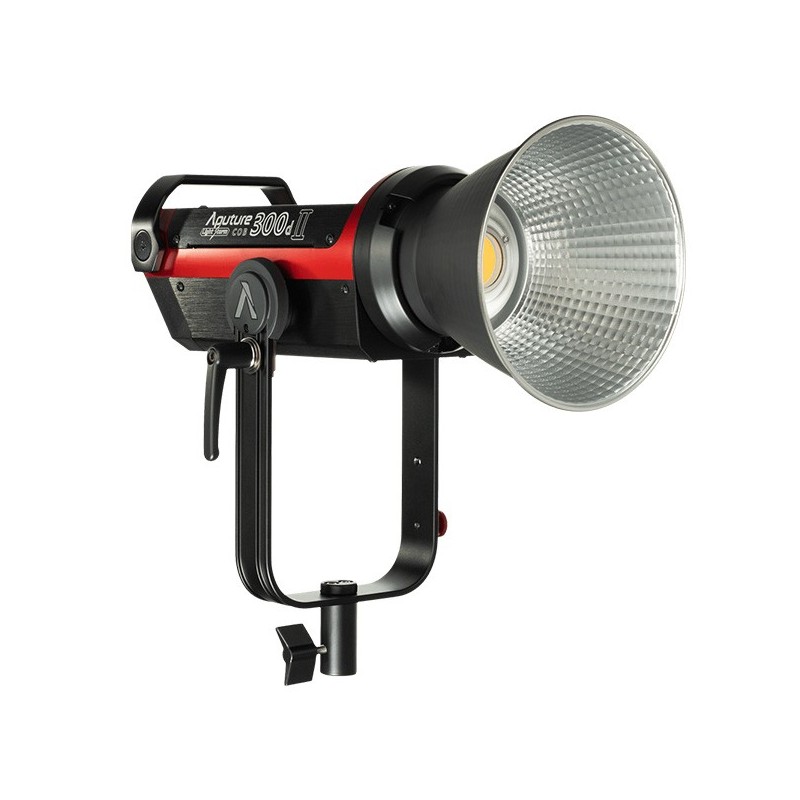 COB Aputure LS 300D II - Location - Soscine